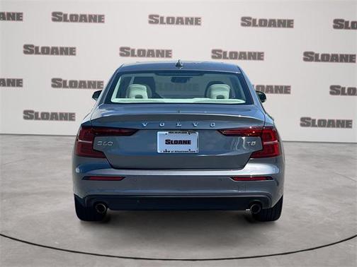 2020 Volvo S60 T5 Momentum