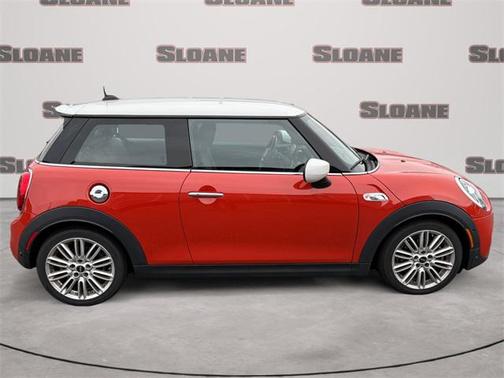 2021 MINI Hardtop Signature