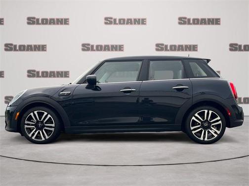 2024 MINI Hardtop Signature
