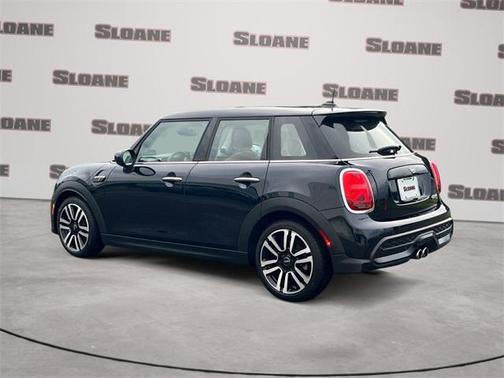 2024 MINI Hardtop Signature