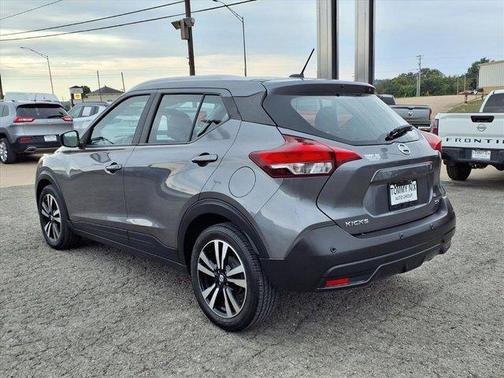 2020 Nissan Kicks SV