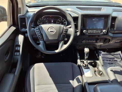 2022 Nissan Frontier S