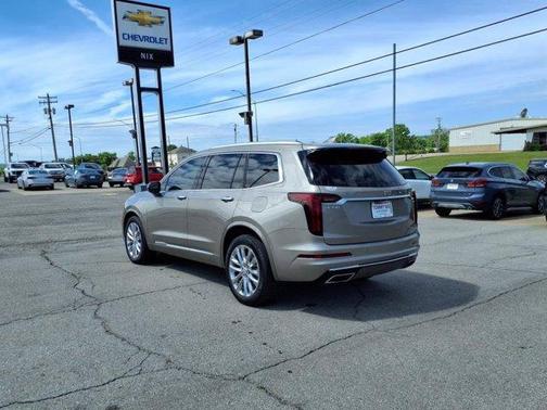 2023 Cadillac XT6 Premium Luxury FWD