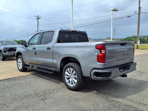 Sterling Gray Metallic 2026 Chevrolet Silverado 1500 Custom