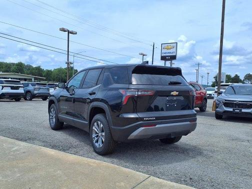 Mosaic Black Metallic 2026 Chevrolet Equinox LT