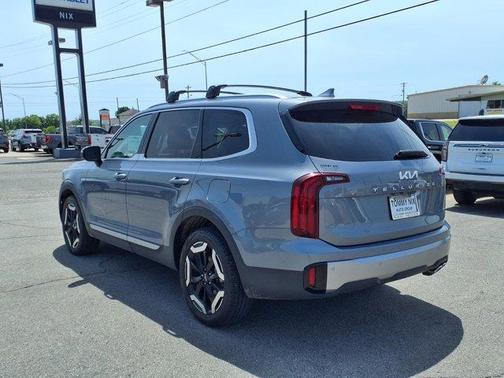 Everlasting Silver 2025 Kia Telluride S