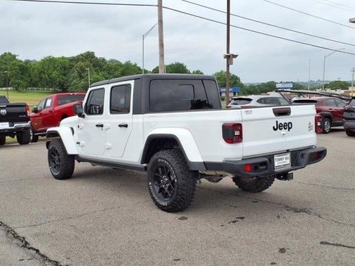2024 Jeep Gladiator Sport