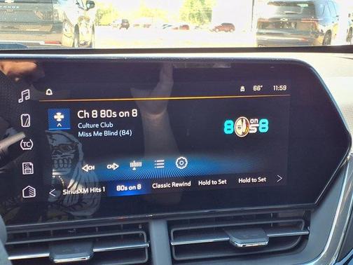 White Sand 2026 Chevrolet Trax 2RS