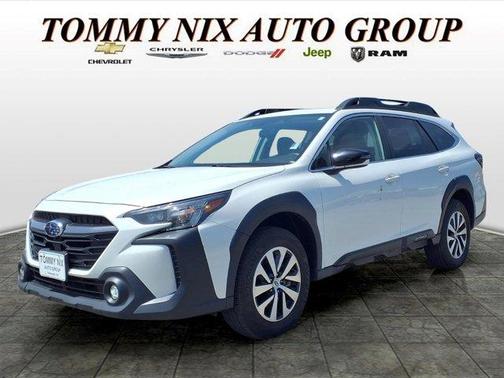 Crystal White Pearl 2025 Subaru Outback Premium