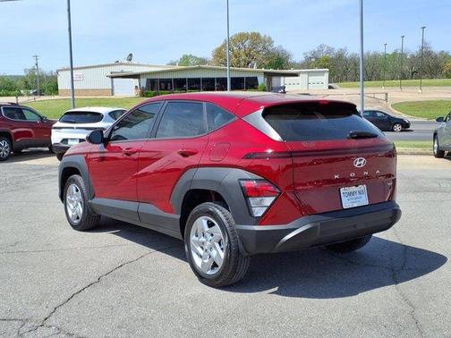 2024 Hyundai KONA SE