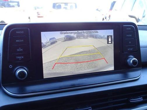 Photo 4 of 20 of 2020 Kia Telluride LX