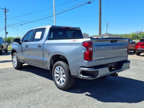 Sterling Gray Metallic 2026 Chevrolet Silverado 1500 Custom