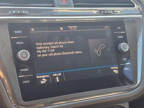 2024 Volkswagen Tiguan 2.0T SE