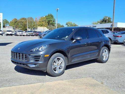 2017 Porsche Macan Base