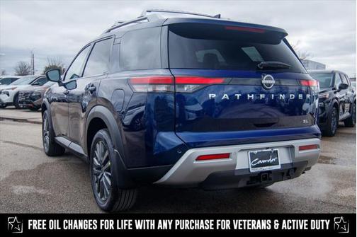 2025 Nissan Pathfinder SL FWD