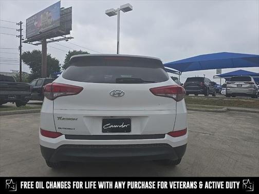 2016 Hyundai TUCSON SE