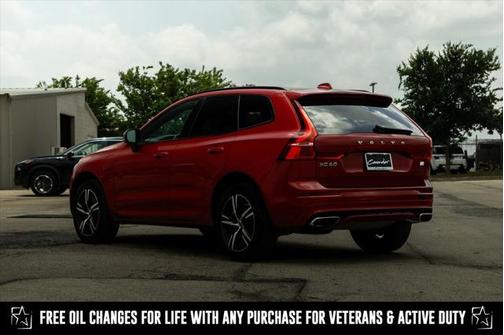 2021 Volvo XC60 Recharge Plug-In Hybrid T8 R-Design