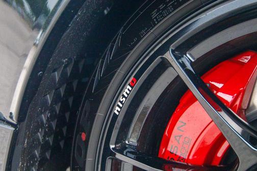 2025 Nissan Z NISMO 9-speed automatic Transmission