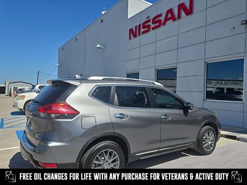 2017 Nissan Rogue SL