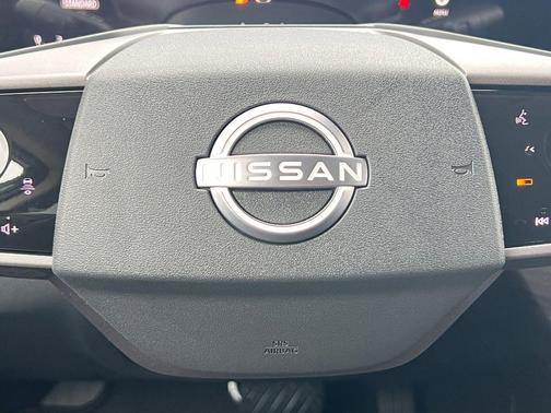 Gun Metallic 2026 Nissan Murano Platinum