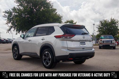2025 Nissan Rogue SV