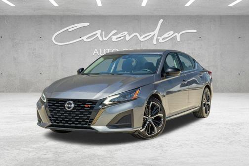 2023 Nissan Altima SR FWD