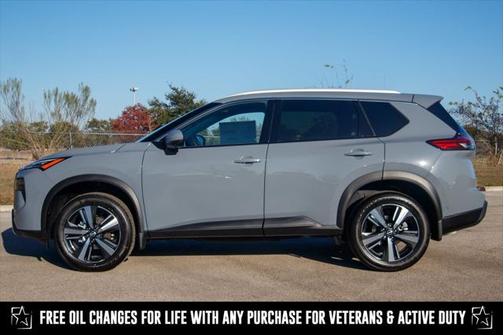 2025 Nissan Rogue SL