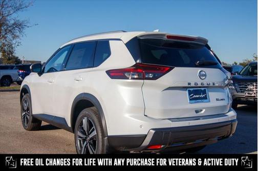 2025 Nissan Rogue SL