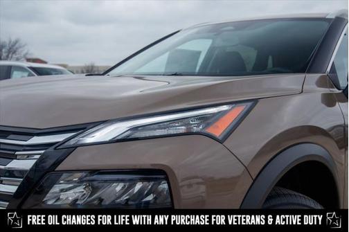 2025 Nissan Rogue SV