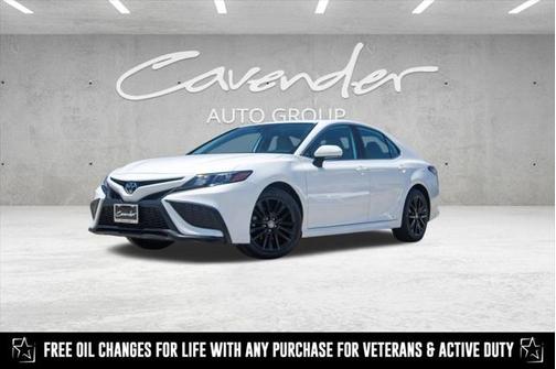 2022 Toyota Camry SE