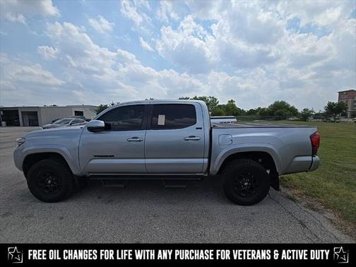 2022 Toyota Tacoma SR5