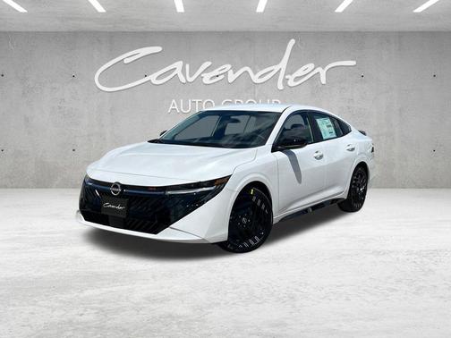 Aspen White Tricoat 2026 Nissan Sentra SR