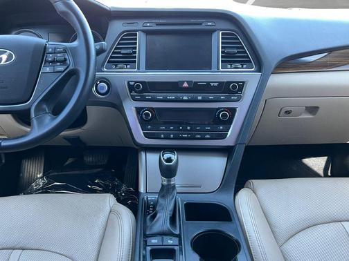 2017 Hyundai SONATA Limited