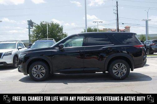 2025 Nissan Pathfinder S FWD