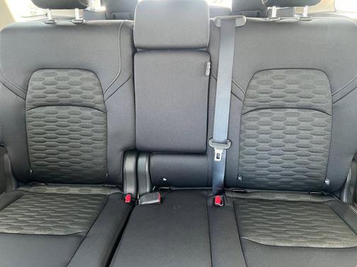 2025 Nissan Pathfinder SV FWD