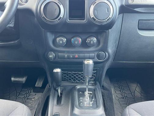 2016 Jeep Wrangler Unlimited Willys Wheeler