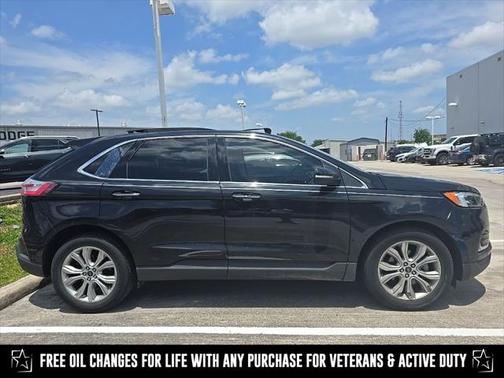 2020 Ford Edge Titanium