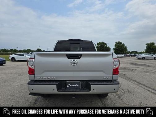 2021 Nissan Titan SV