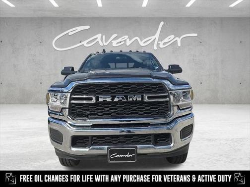 2021 RAM 2500 Tradesman Crew Cab 4x4 6'4' Box