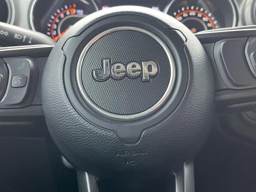 2023 Jeep Gladiator Willys 4x4