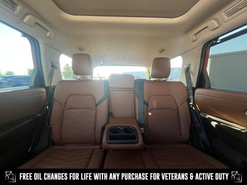 2025 Nissan Pathfinder Platinum FWD