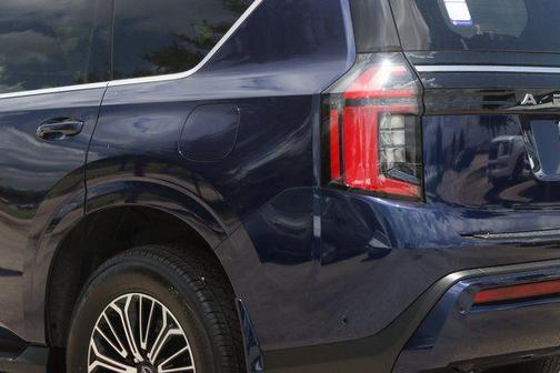 2025 Nissan Armada Platinum 2WD