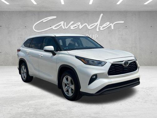 2020 Toyota Highlander LE