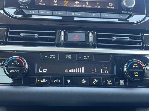 2025 Nissan Pathfinder SV FWD