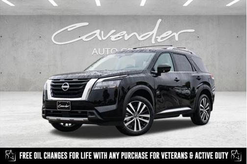 2025 Nissan Pathfinder Platinum FWD