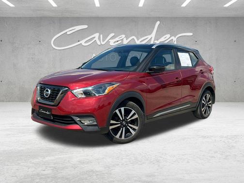 2019 Nissan Kicks SR