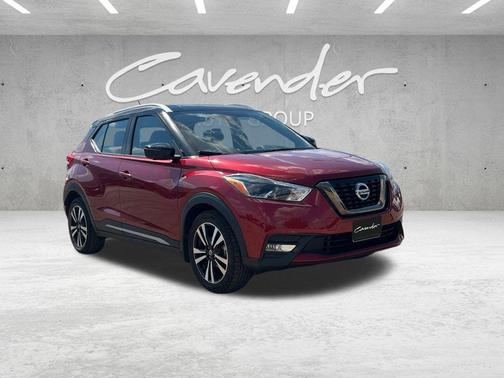 2019 Nissan Kicks SR