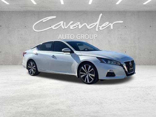 2020 Nissan Altima Platinum FWD