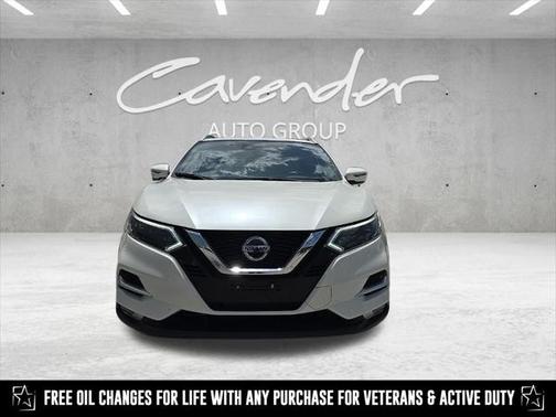 2022 Nissan Rogue Sport SL