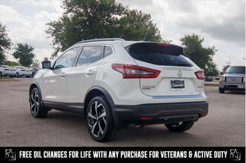 2022 Nissan Rogue Sport SL